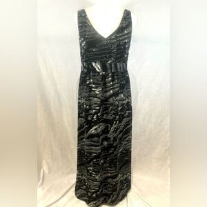 Ann Taylor black and white abstract print maxi dress size 8